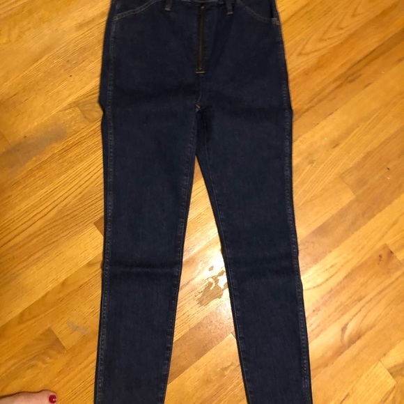 10" High-Rise Skinny Crop Jeans in Macarthur Wash: Exposed Zip Edition size 26 - Picture 7 of 7